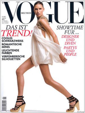 Vogue magazine covers - wah4mi0ae4yauslife.com - Vogue Germany January 2007 - Eugenia Volodina.jpg